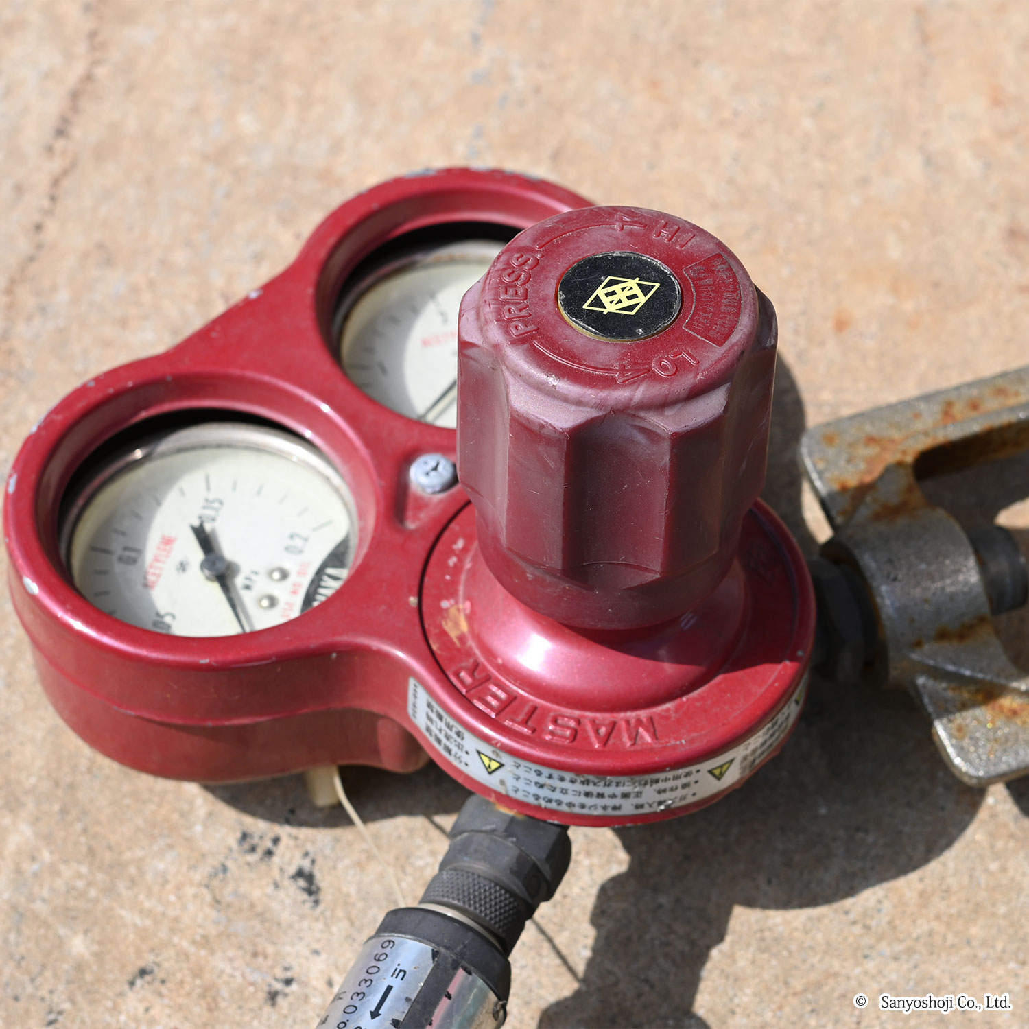 窒素ガス用レギュレータのボンベ取付口パッキン付き