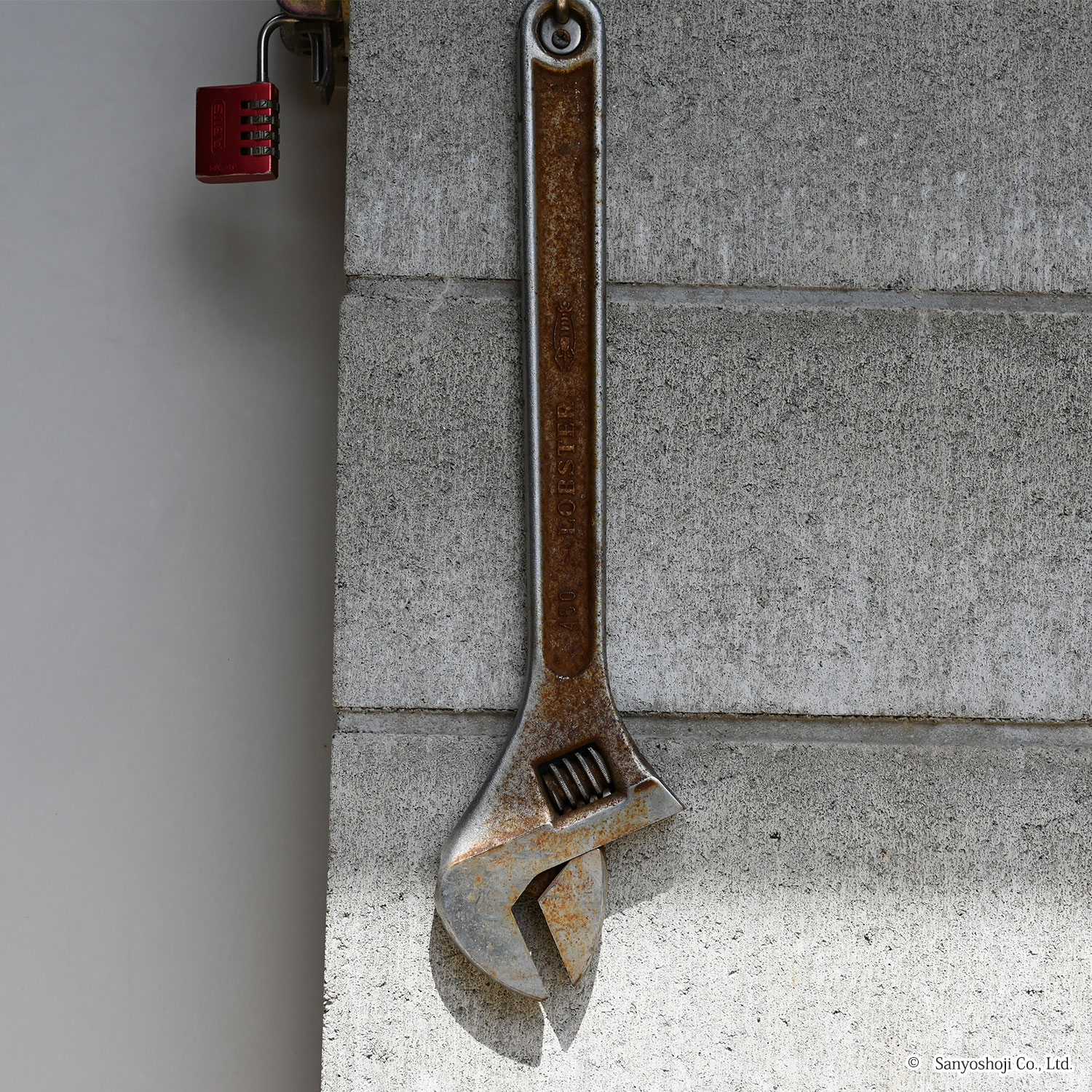 レギュレータ取り付けのためのモンキー