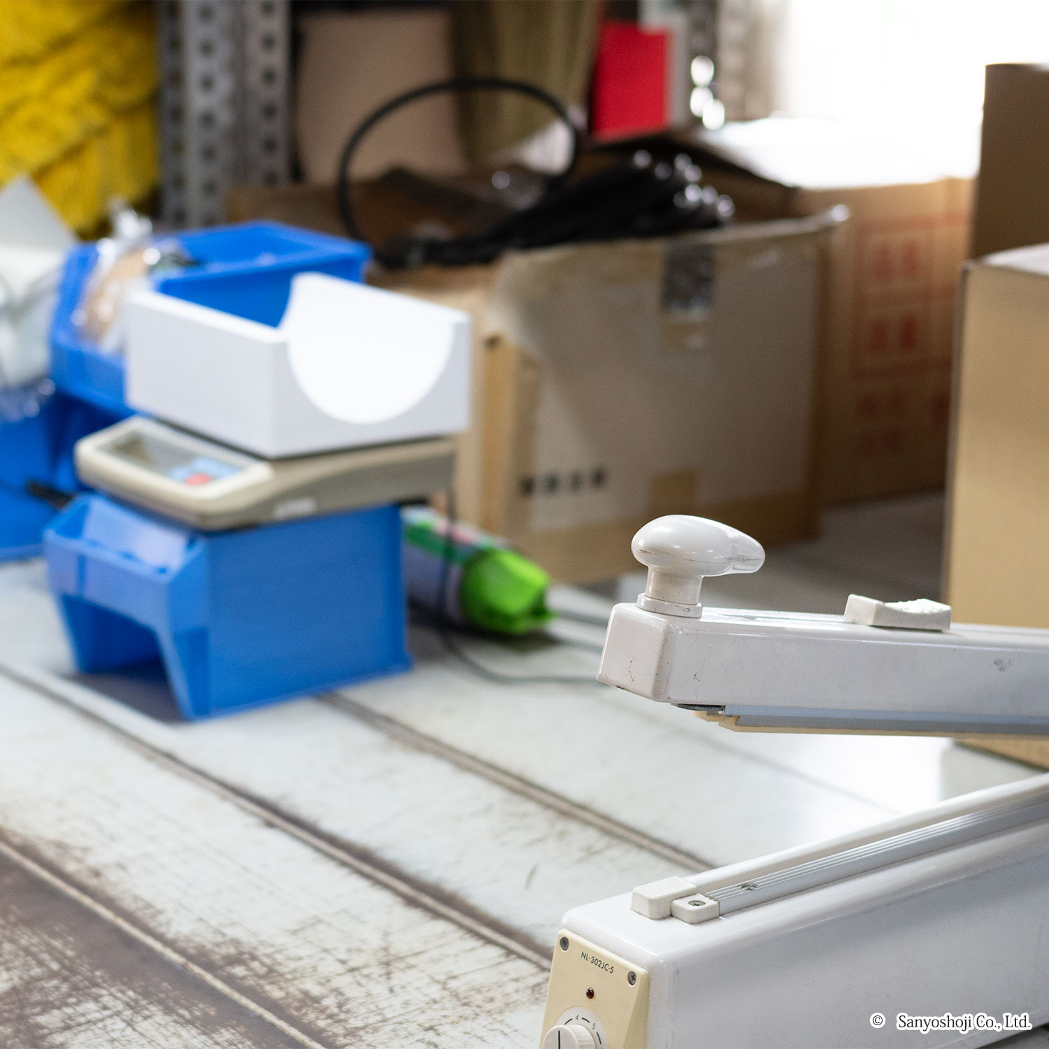 梱包用の出荷台